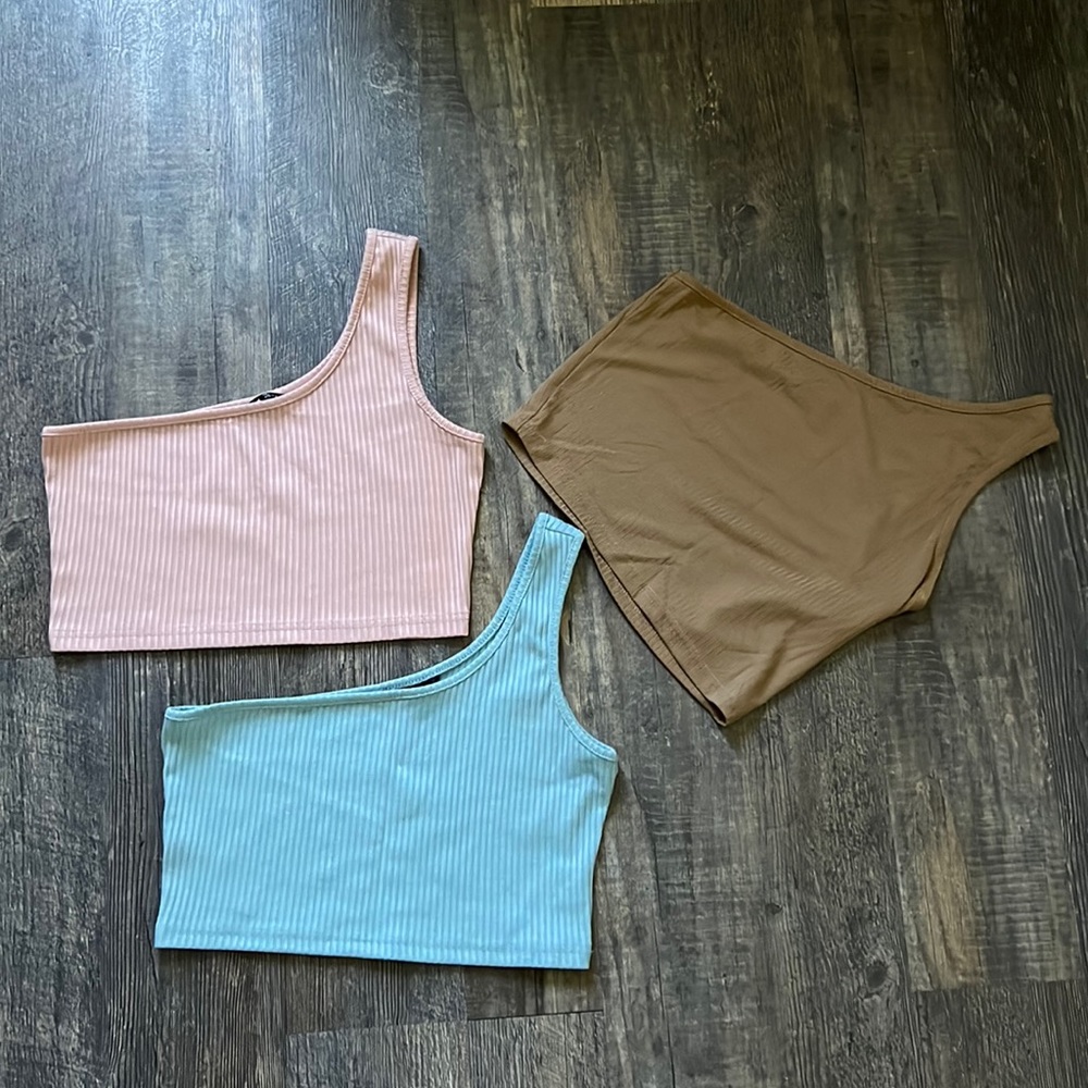 One shoulder crop tops